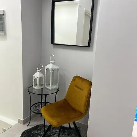 Sky House Luxury Apartmán *