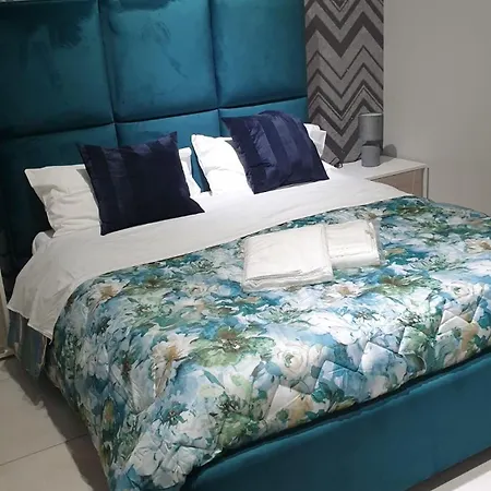 Sky House Luxury Apartmán Neapol