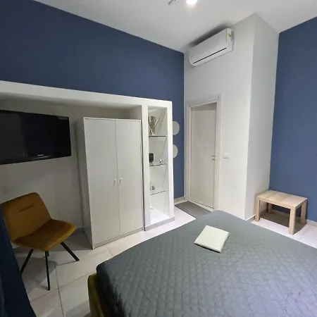 Sky House Luxury Apartament *